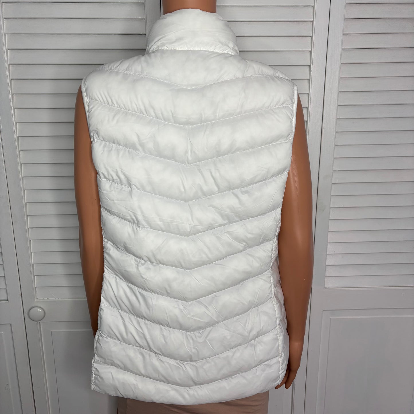 New 32 DEGREES Heat Lightweight Recycled Puffer Vest IN White Size Large