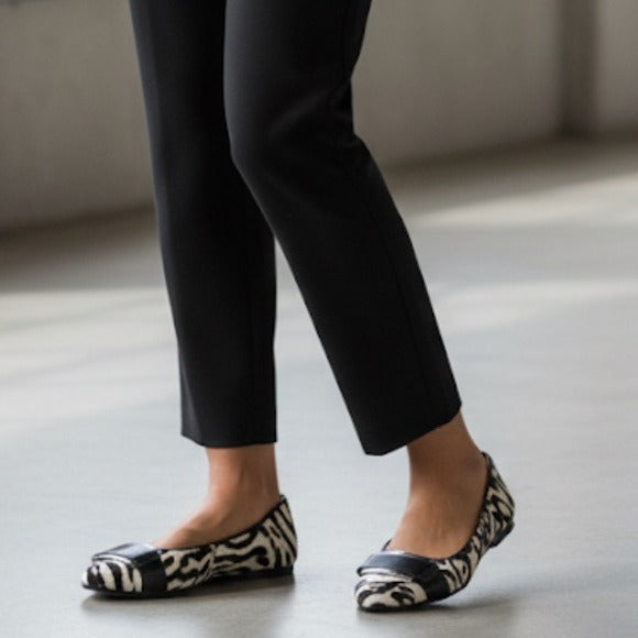 New CALVIN KLEIN Oneta Calf Hair Leopard Print Ballet Flat Size 8