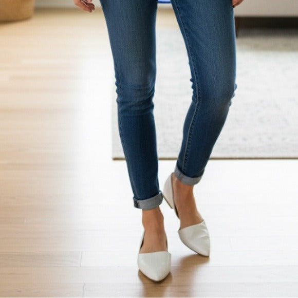 New NATURALIZER Kristin Half D'orsay Pointed Toe Flats in White Size 8