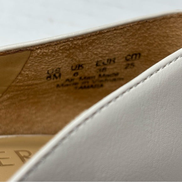 New NATURALIZER Kristin Half D'orsay Pointed Toe Flats in White Size 8