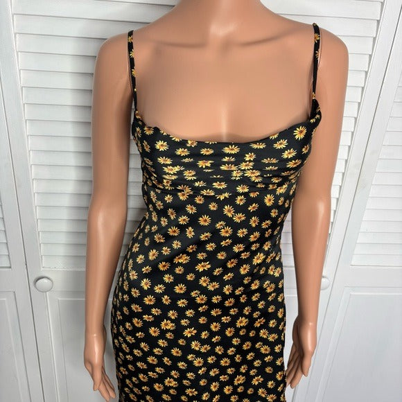 NEW WEWOREWHAT Cowl Satin Ditsy Daisies Midi Dress in Black Multi Size 0