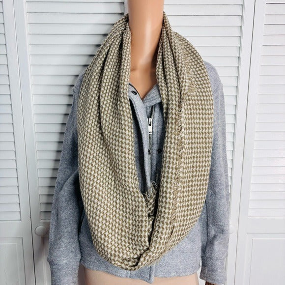 LOOK Brown Houndstooth Infinity Scarf