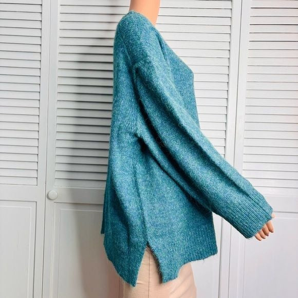 *NEW* TOPSHOP Teal Longline Exposed Seam Fluffy Sweater Size Small