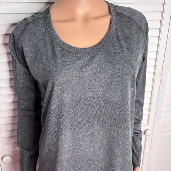 LULULEMON Swiftly Tech Shirt in Gray Size 6