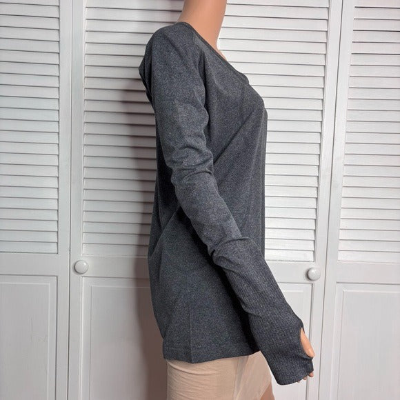 LULULEMON Swiftly Tech Shirt in Gray Size 6