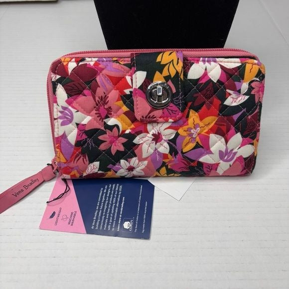 *NEW* VERA BRADLEY Rosa Floral Turnlock Wallet