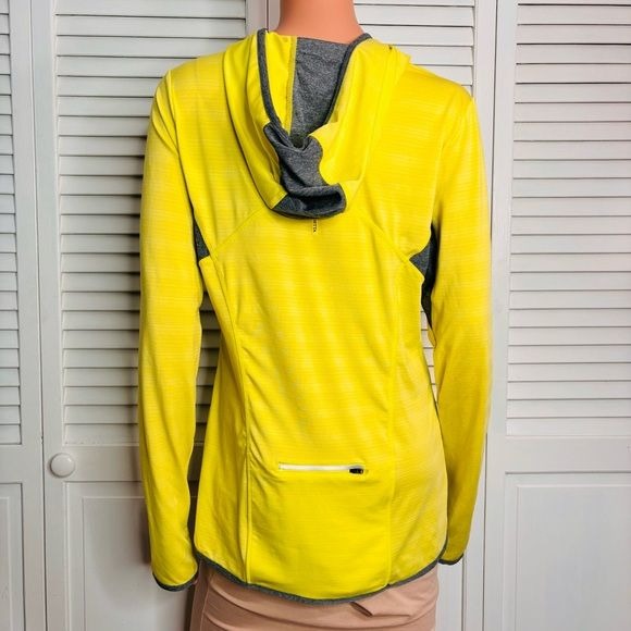 MONDETTA Neon Yellow Hooded Long Sleeve Lightweight Shirt Size Medium