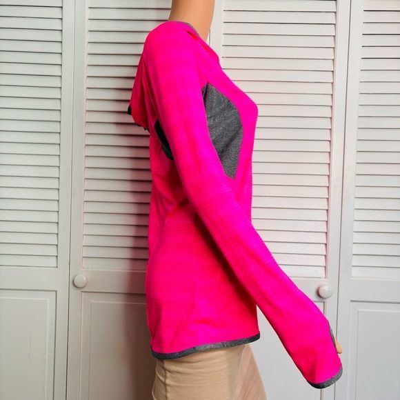 MONDETTA Pink Hooded Long Sleeve Lightweight Shirt Size Medium