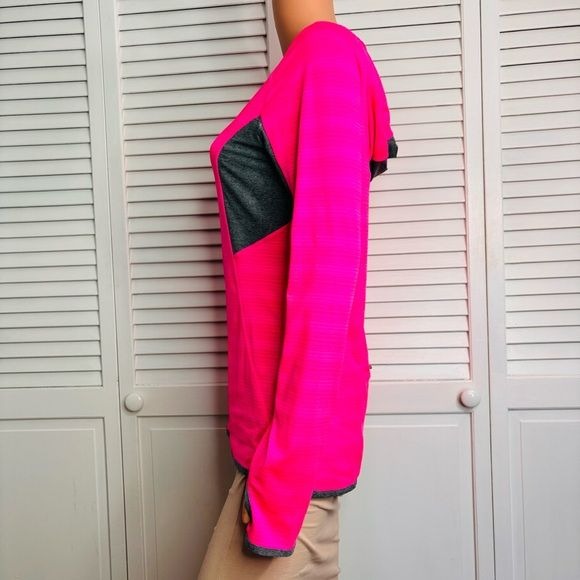 MONDETTA Pink Hooded Long Sleeve Lightweight Shirt Size Medium