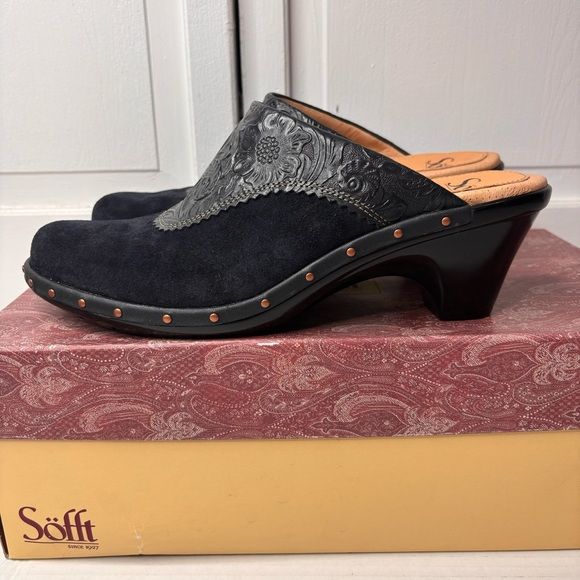 *NEW* SOFFT Night Navy Tooled Embossed Leather Suede Studded Clogs