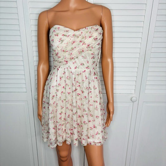 AMERICAN RAG CIE Strapless Lace Dress in Ivory Size Small