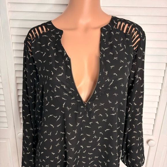 *NEW* MAURICES Georgette Black Print Lattice Detail Roll Tab Sleeve Blouse Size 1