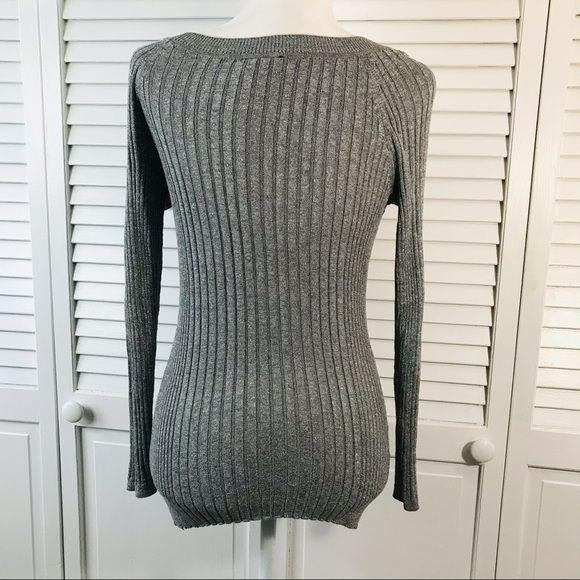 RUE21 Silver Ribbed Sweater Size M