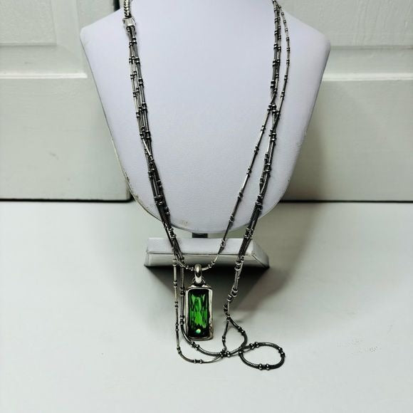 UNO DE 50 Silver Tone Plated Toggle Green Stone Pendent Necklace