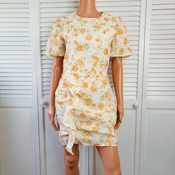 *NEW* ADELYN RAE Alicia Floral Short Sleeve Dress