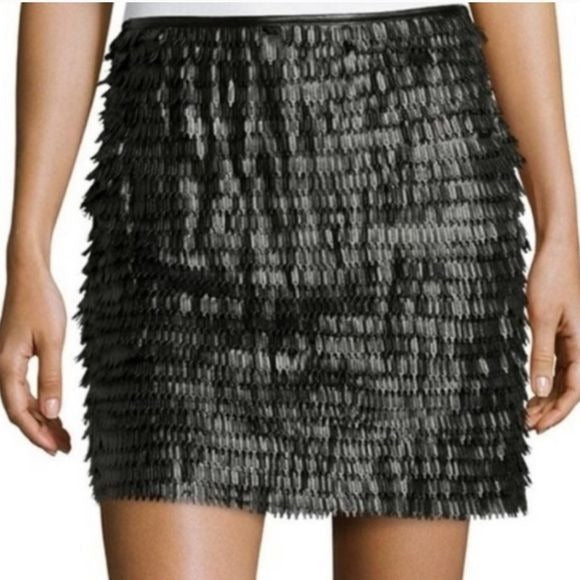 *NEW* MAX STUDIO Black Faux Leather Fringe Mini Skirt Size Small