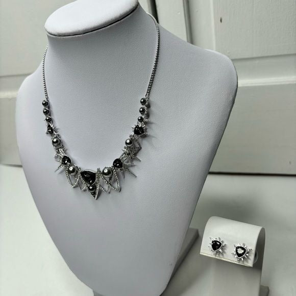 *NEW* SWAROVSKI Sign Fantastic Floral Spike Rhodium Plated Necklace & Earring Set