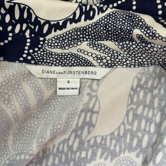 DVF Diane von Furstenberg Jeanne Two Silk Wrap Dress Size 6