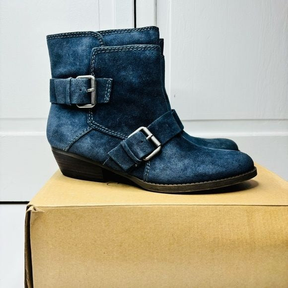 *NEW* NINE WEST Vasabady Blue Heeled Boots Size 9
