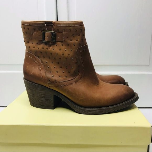 *NEW* LUCKY BRAND Butler Bombay Rider Boots Size 9