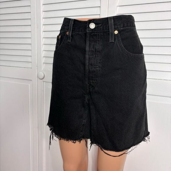 LEVI’S 501 Black Denim Cutoff Raw Hem High Waist Shorts Size 30