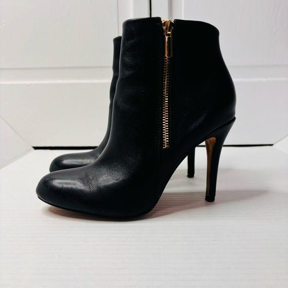 BANANA REPUBLIC Black Leather Booties Size 7