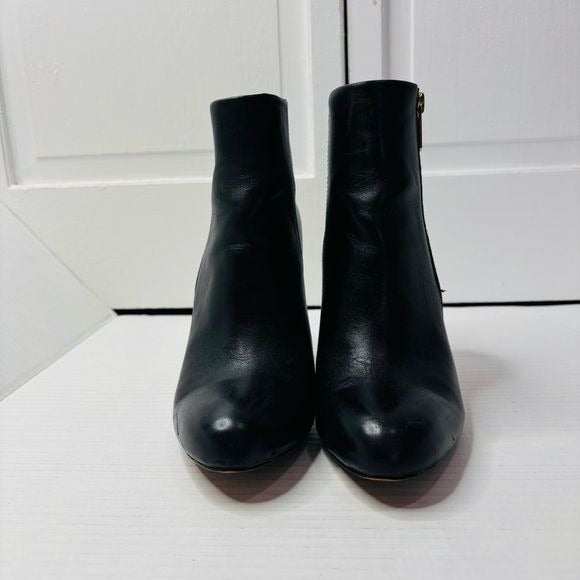 BANANA REPUBLIC Black Leather Booties Size 7