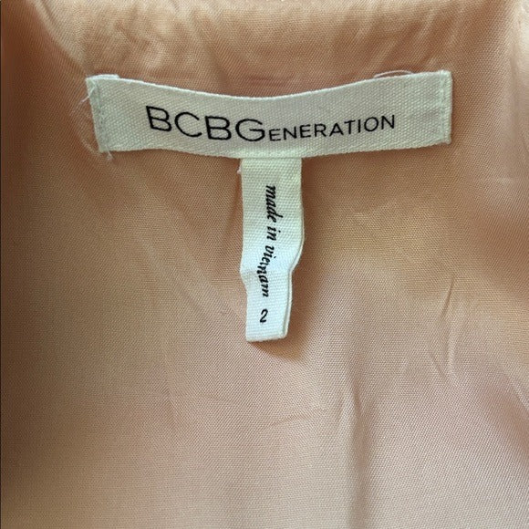 BCBGENERATION Flutter Sleeve Scuba Fabric Dress in Powder Blush Size 2