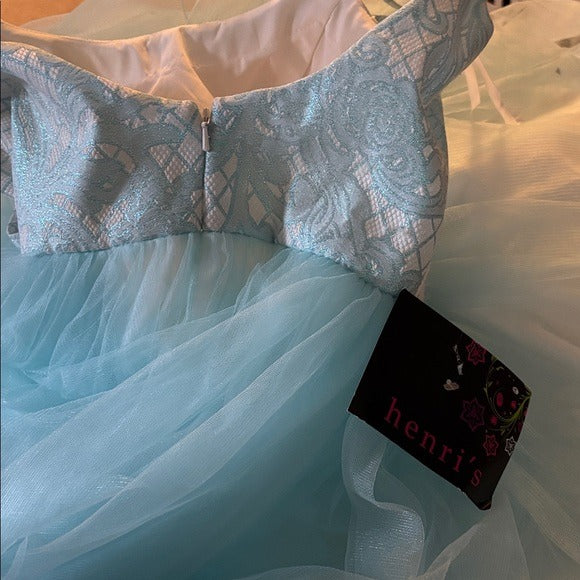 New ALYCE Sky Blue Tiered Tulle Ball Gown in Hush Size 00