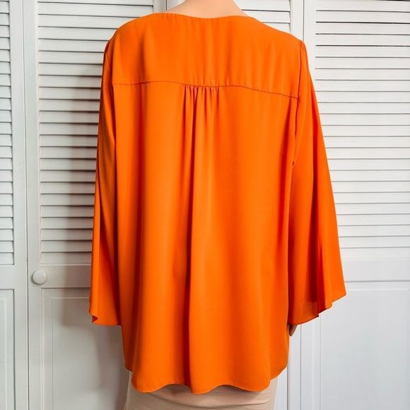 KAREN KANE V-Neck Orange Blouse Size 1X