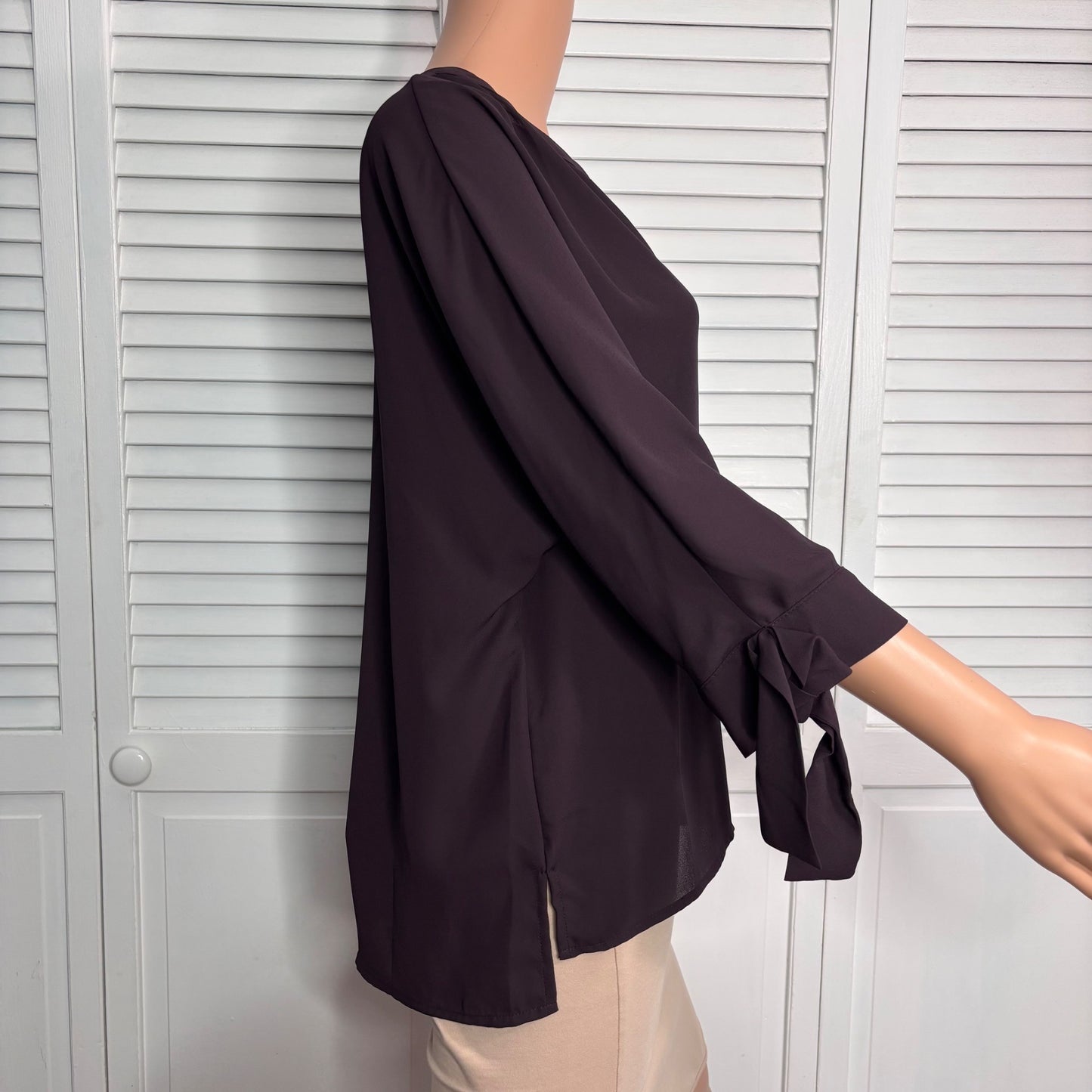 NEW 7TH AVENUE By New York & Company Purple V-Neck Blouse Size Medium