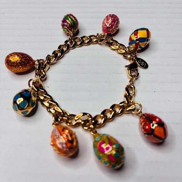 JOAN RIVERS Classics Vintage Gold-Tone Charm Bracelet