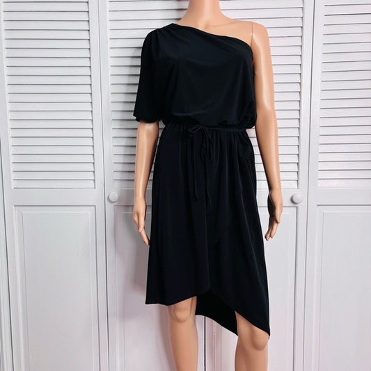 *New* MAX & CLEO Sheri One Shoulder Dress in Black Size Small