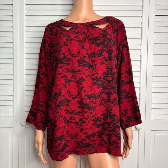 *NEW* CJ BANKS Red Black Long Sleeve Blouse Size 1X