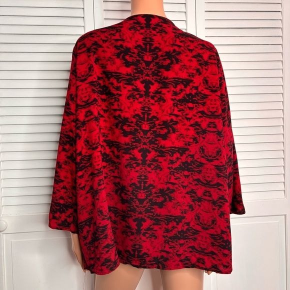 *NEW* CJ BANKS Red Black Long Sleeve Blouse Size 1X