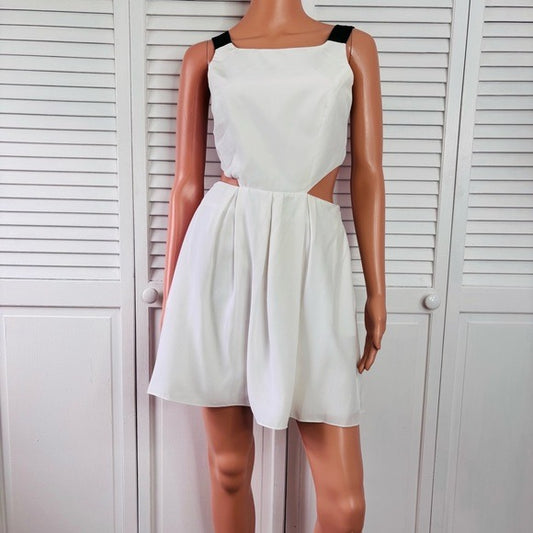 *New* JAY GODFREY Silk Cut Out Open Back Dress in White Size 4
