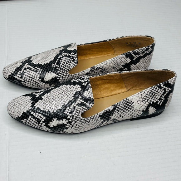 New NATURALIZER Lorna Loafers Flats in Alabaster Snake Print Size 8