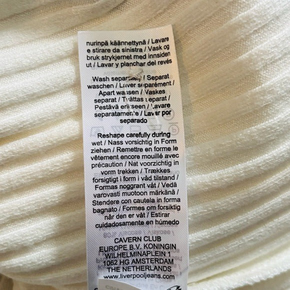 New LIVERPOOL V-Neck Ribbed Sweater in Snow Size Large