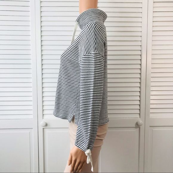 MILE(s) By Madewell Black White Striped Crop Sweater Size XXS