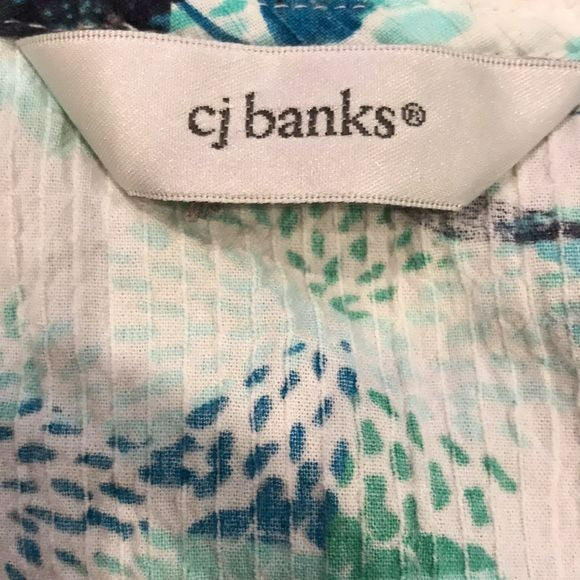 CJ BANKS White Floral V-Neck Shirt