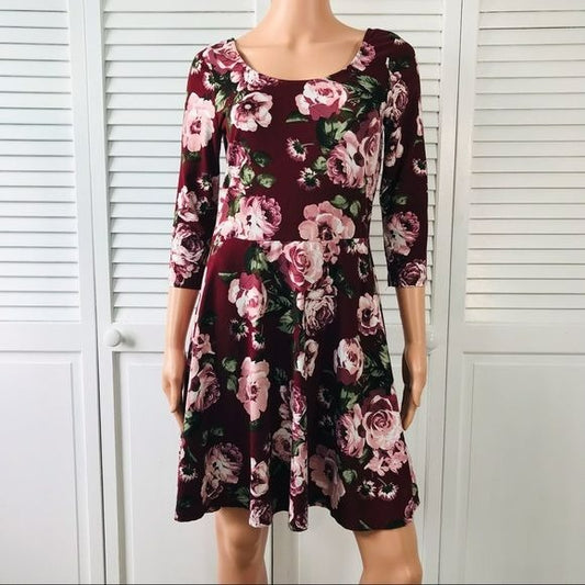 BY BY Burgundy Floral Criss Cross Back Dress Size L