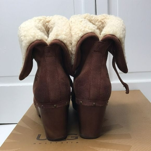 UGG Brown Lynnea Suede Clog Booties Size 9 (New in Box)