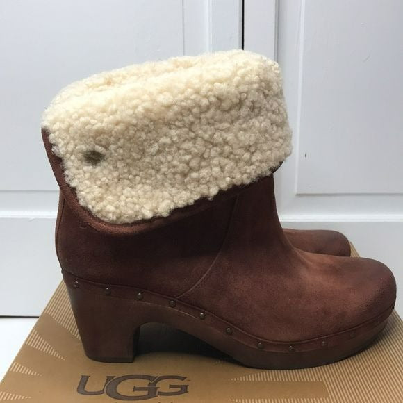 UGG Brown Lynnea Suede Clog Booties Size 9 (New in Box)