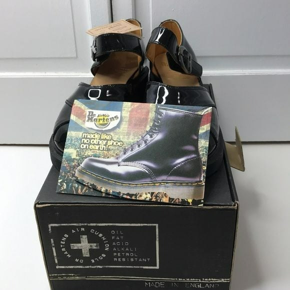 DR MARTENS Black Platform Patent Overlaid Vamp Black Jazz Dull Sandals Size 8 (new in box)