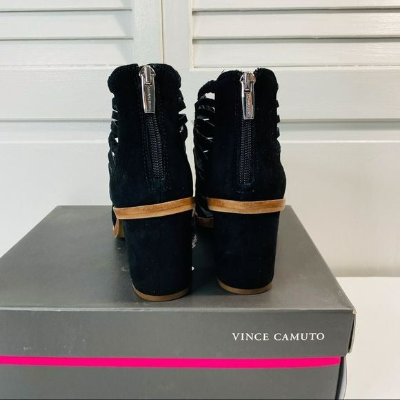 VINCE CAMUTO Black True Suede Kestal Bohemian Cage Sandal Size 8.5M (new in box)