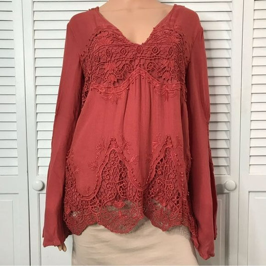 THE JETSET DIARIES Lace Long Bell Sleeve V-Neck Blouse Size M