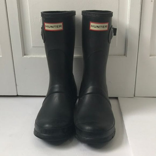 HUNTER Black Short Back Adjustable Rain Boots Size 6