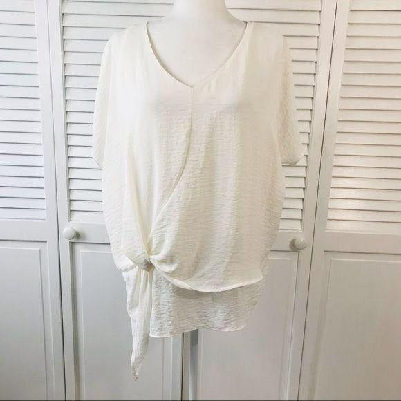 A.N.A. White Knotted Front Blouse Size XL