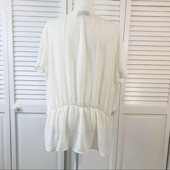 A.N.A. White Knotted Front Blouse Size XL