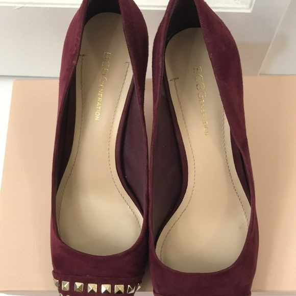 BCBGENERATION Port Wine Gardeni-X Pointed Suede Studded Heels Size 8M